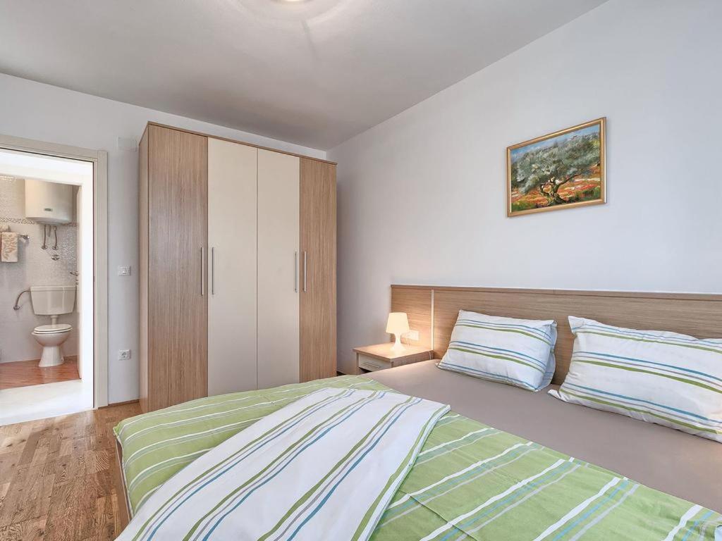 Villa Alpa Umag Exterior photo